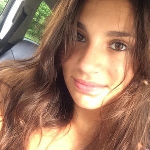 Meet your Posher, Rachele